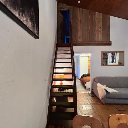 Des Cinq Appartement *